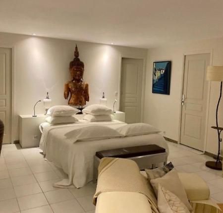 La Cactee Singuliere Bed & Breakfast Безие Екстериор снимка