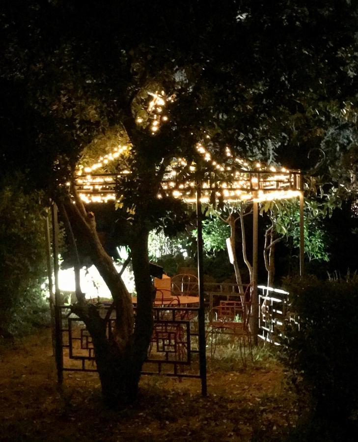 La Cactee Singuliere Bed & Breakfast Безие Екстериор снимка