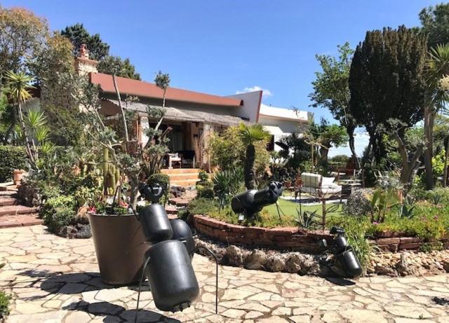 La Cactee Singuliere Bed & Breakfast Безие Екстериор снимка